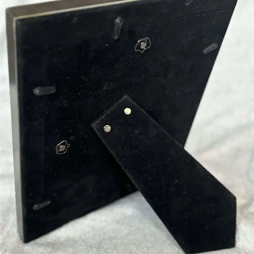5 x 7 Gunmetal Black photo Frame Table Easel or Wall Hanging Display EPC